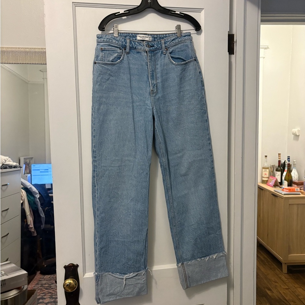 A&F Light Blue Women's Straight-Leg Jeans